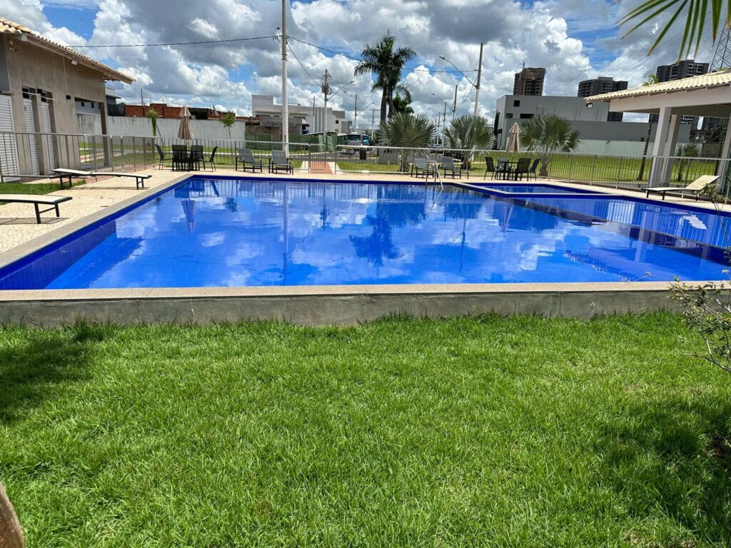 Piscina Golden Village